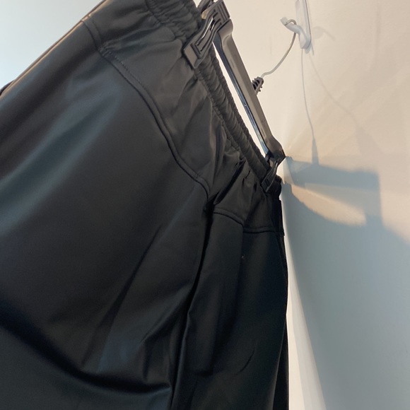 NEW Max Studio Woman’s Faux Leather Pants - Picture 5 of 5